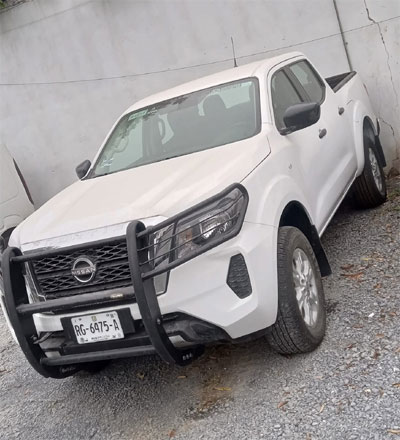 Nissan doble cabina